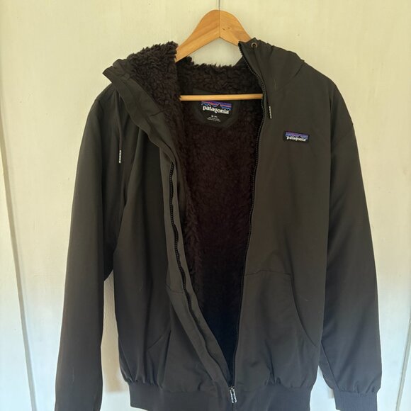Never worn - Patagonia Men's Lined Isthmus Hoody - Ink black, black interior - Picture 5 of 7
